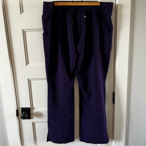 Figs Scrub Set in Deep Purple - Picture 8 of 9